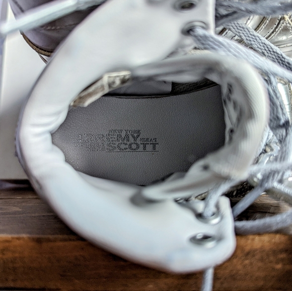 Adidas x Jeremy Scott Wings Metal Model sneakers in Silver, size 9 toddler - Picture 9 of 14